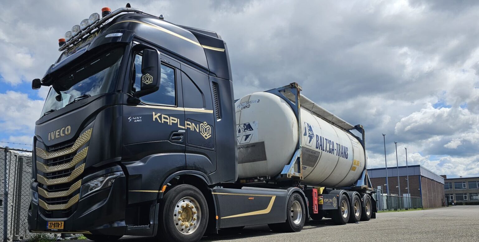 95e23a0e-8719-47f2-bef7-c7624a223c9b